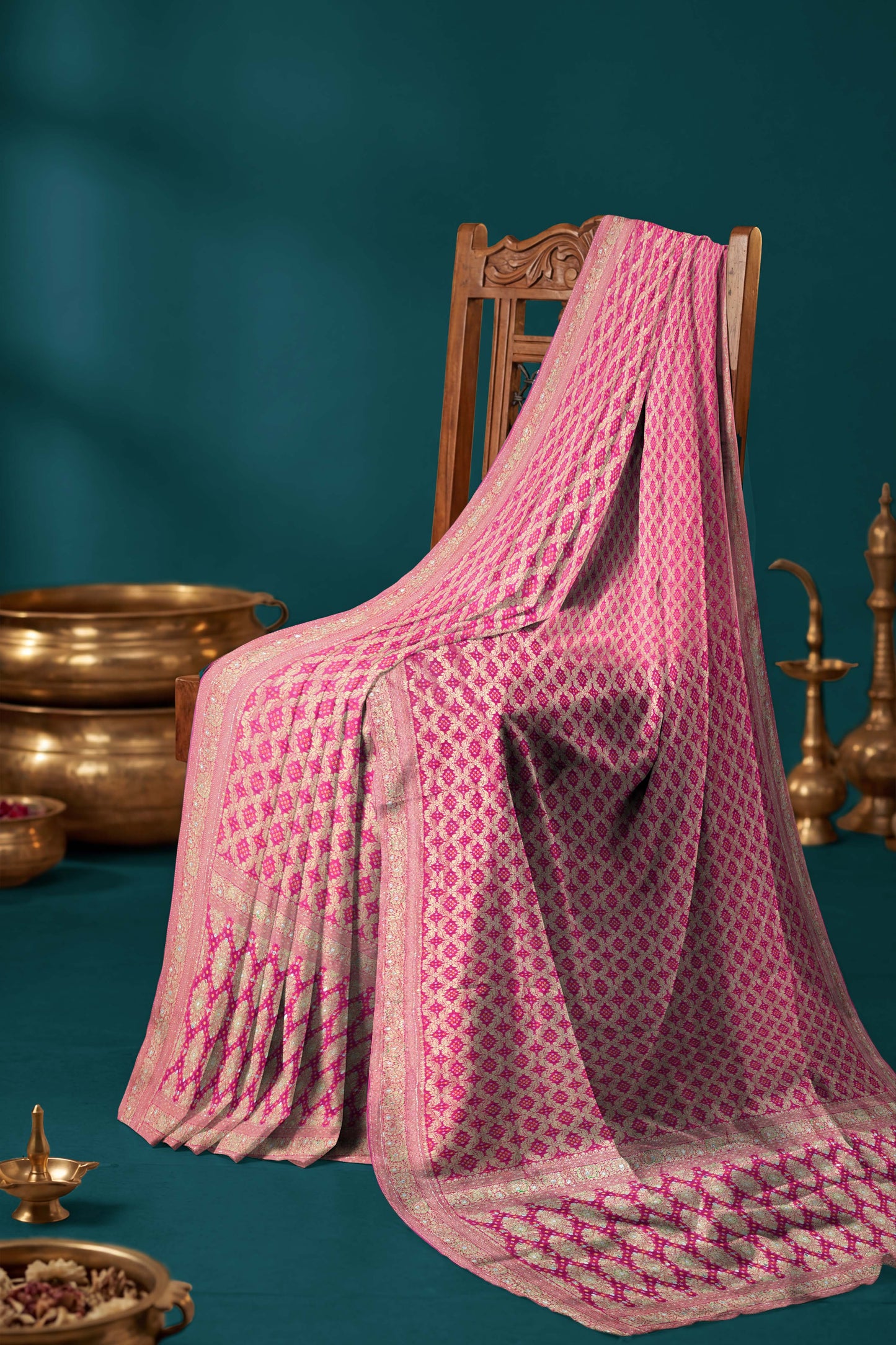 Rangeela Rani Pink Khaddi Saree with Elegant Traditional Appeal