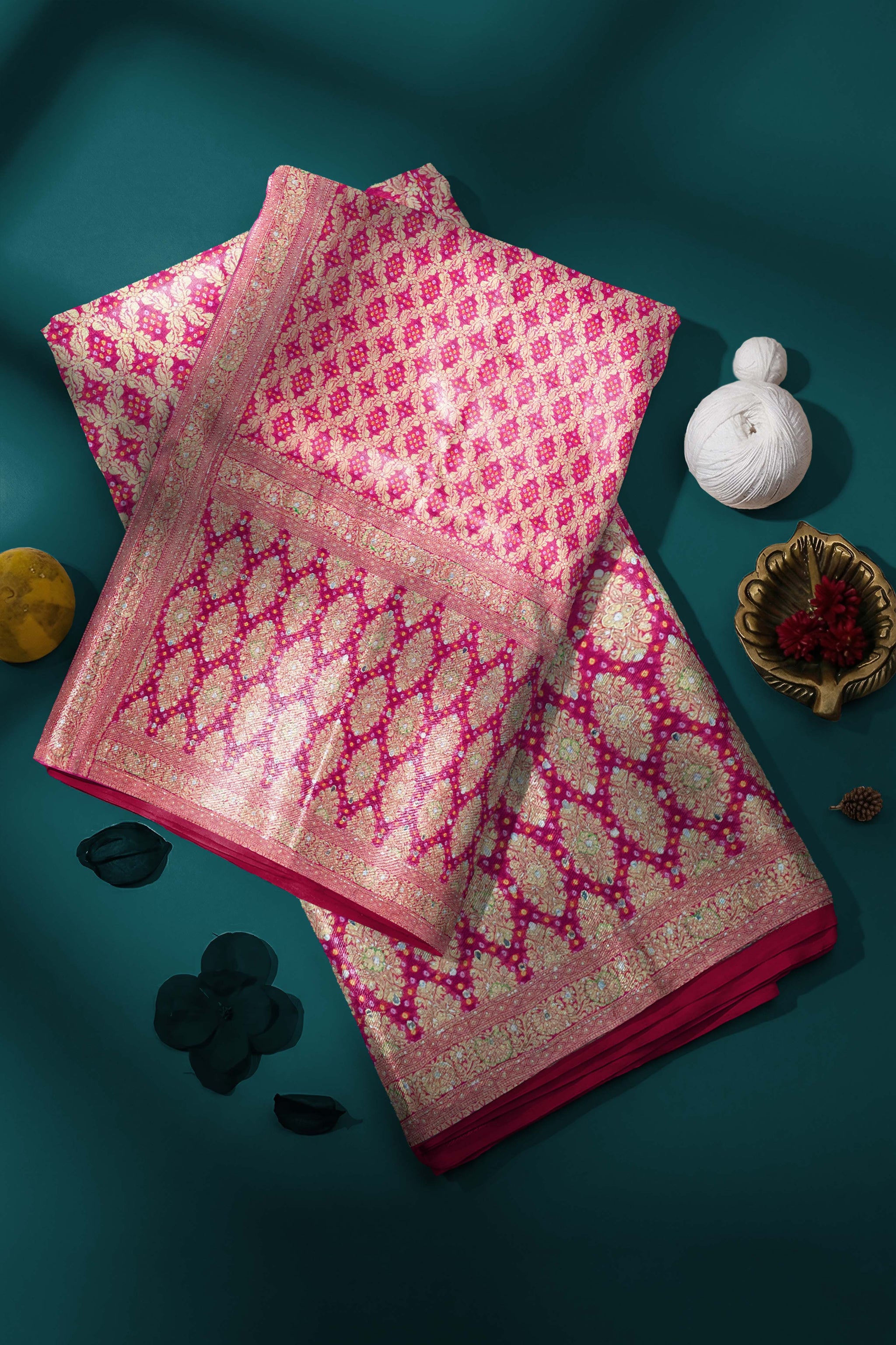 Rangeela Rani Pink Khaddi Saree with Elegant Traditional Appeal